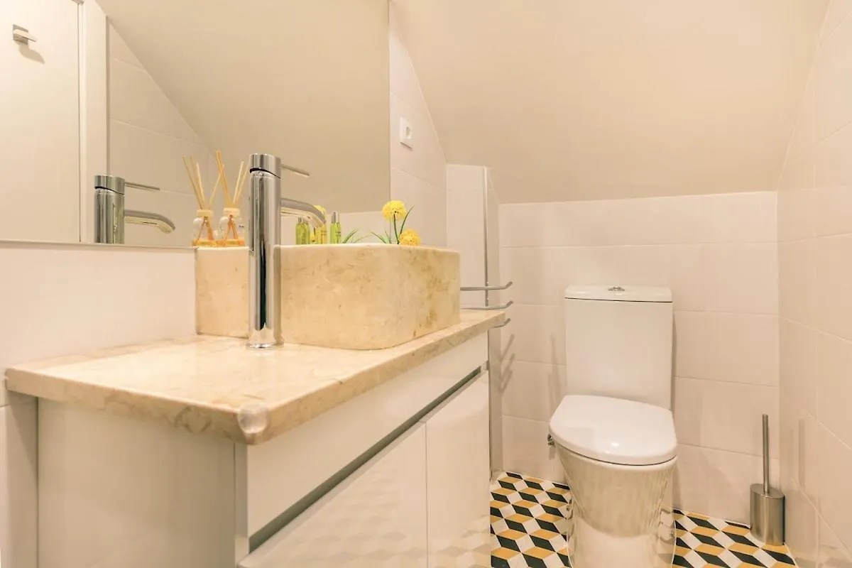 Historical Lisbon Compact Flat Apartment Portugal