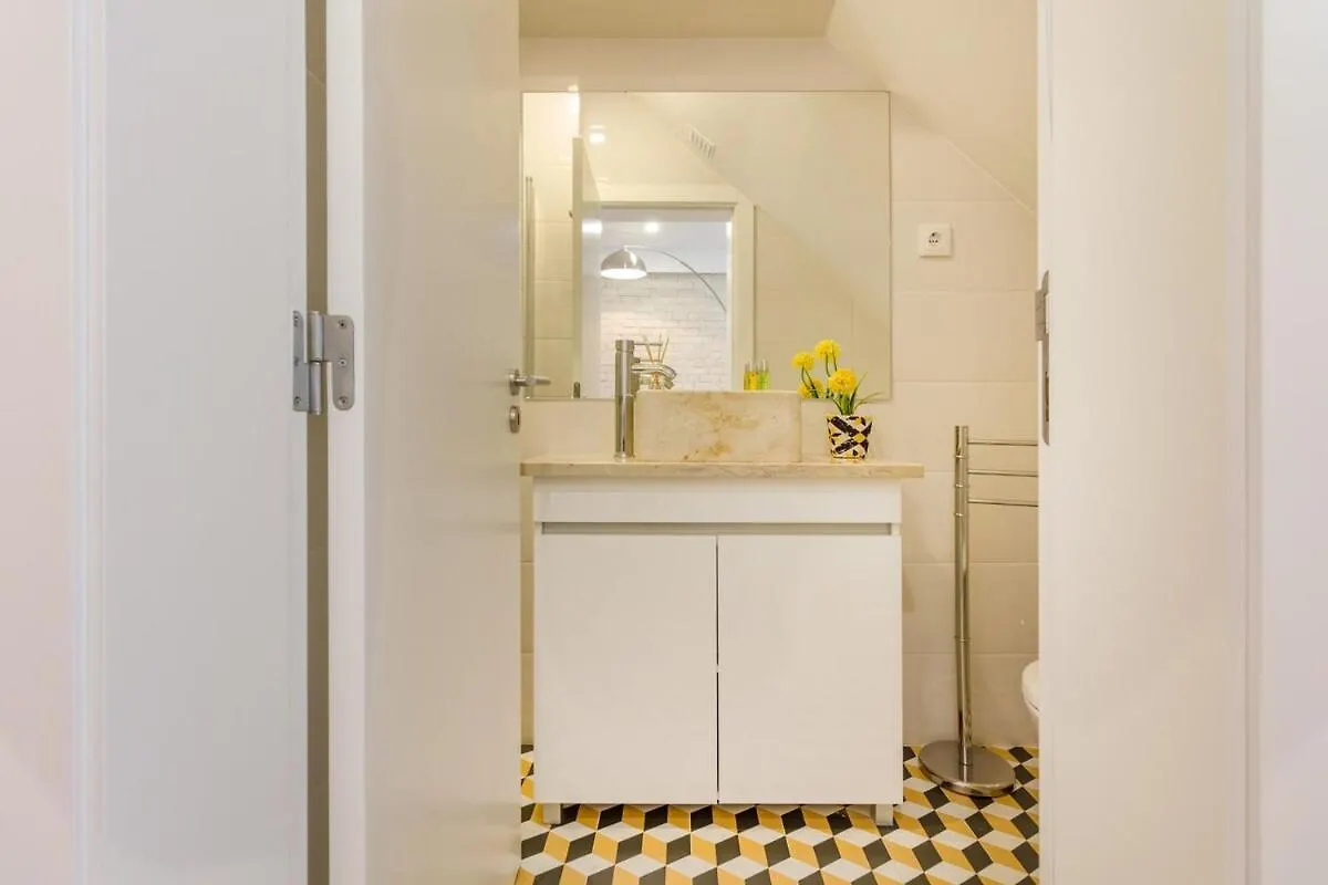 Historical Lisbon Compact Flat Apartment Portugal